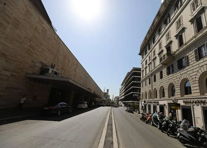 Vicino Stazione Termini E Colosseo